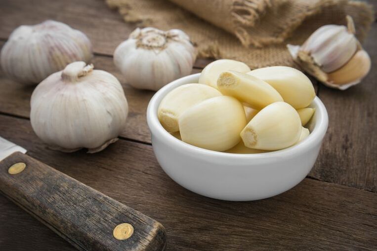 Garlic is effective in treating fungal infections. 